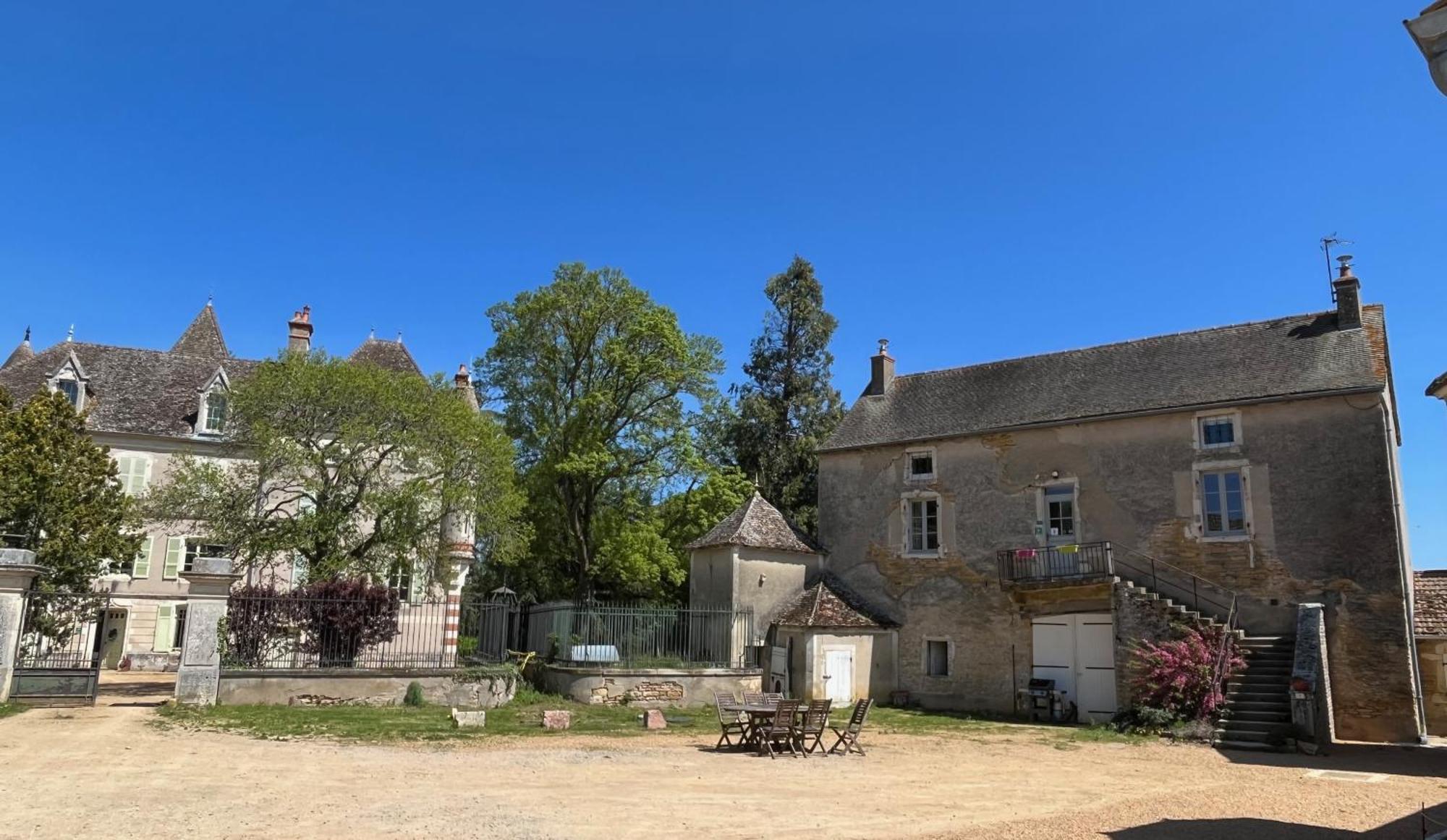 Chateau Du Mauny, Gites Et Chambres D'Hotes En Bourgogne Rosey Luaran gambar